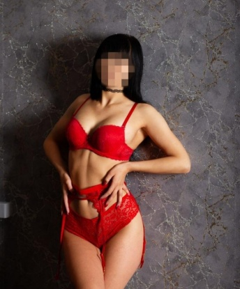 Проститутка Малышка